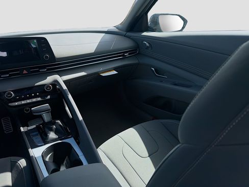 New 2026 Hyundai Elantra SEL Sport Premium FWD image 16