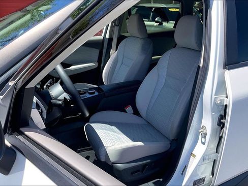 Used 2023 Nissan Rogue SV AWD/4WD image 24