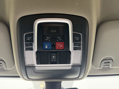 Used 2023 RAM 3500 Laramie image 26