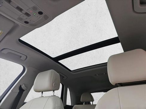 Used 2024 Audi Q3 2.0T Premium w/ Convenience Package image 16