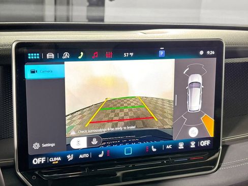 New 2026 Volkswagen Tiguan SE image 16