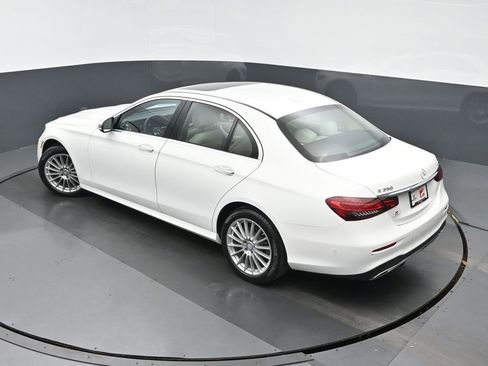 Used 2022 Mercedes-Benz E 350 4MATIC Sedan image 33