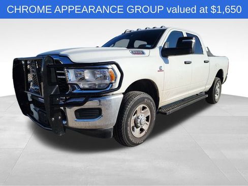 Used 2024 RAM 3500 Tradesman w/ Chrome Appearance Group image 3