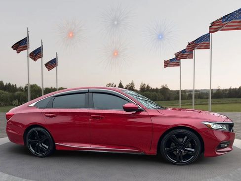 Used 2018 Honda Accord Sport image 4