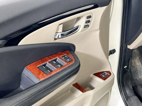 Used 2016 Honda Pilot Touring image 18