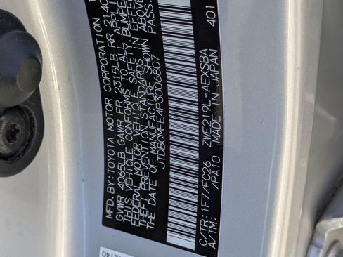 Used 2023 Toyota Corolla SE image 37