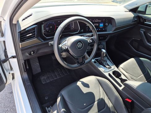 Used 2021 Volkswagen Jetta SEL Premium FWD image 16