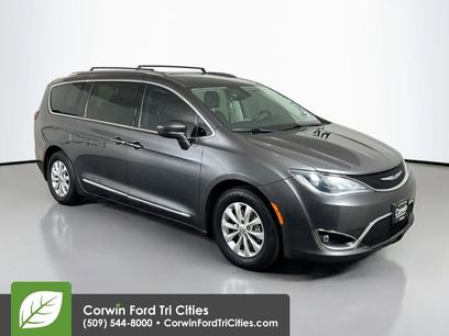 Used 2018 Chrysler Pacifica Touring-L Plus