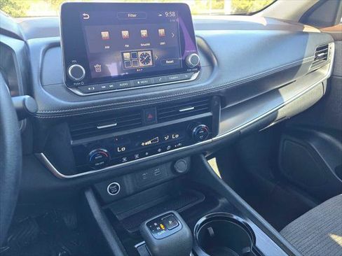 Used 2023 Nissan Rogue SV FWD image 26
