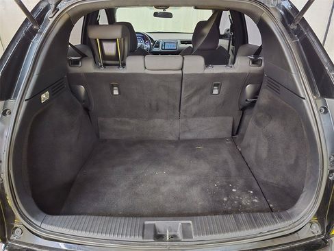 Used 2019 Honda HR-V Sport image 14