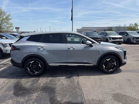 New 2026 Kia Sportage EX FWD image 2