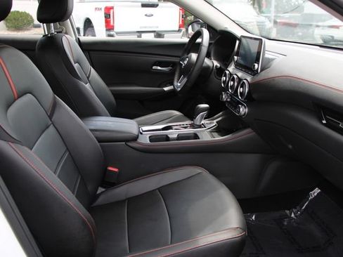 Certified 2025 Nissan Sentra SR w/ SR Premium Package FWD image 33