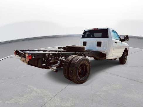 New 2025 RAM 3500 Tradesman image 28