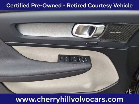 Certified 2025 Volvo XC40 B5 Ultra w/ Protection Package Premier image 12