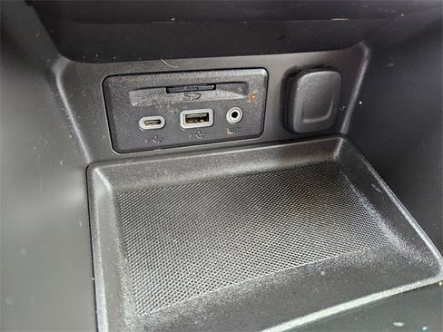 Used 2019 GMC Terrain Denali w/ Advanced Safety Package image 25