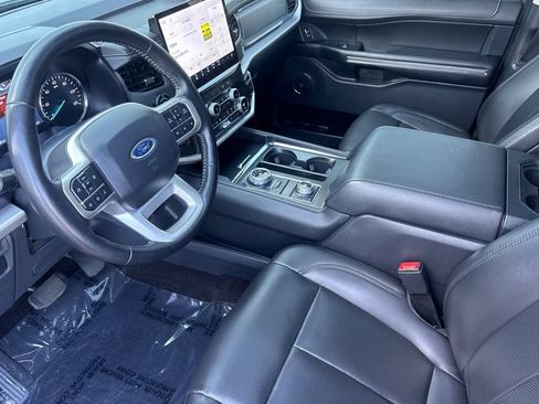 Used 2022 Ford Expedition XLT AWD/4WD image 9