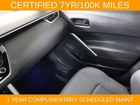 Used 2025 Toyota Corolla Cross AWD Hybrid image 17
