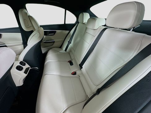 Certified 2022 Mercedes-Benz C 300 4MATIC Sedan image 30