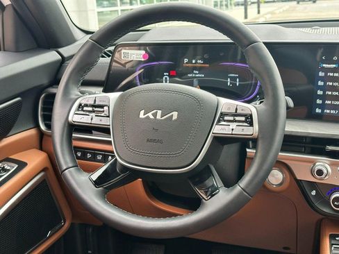 Used 2025 Kia Telluride EX X-Line AWD/4WD image 17