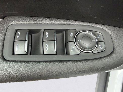 Used 2025 Cadillac XT5 Premium Luxury image 21