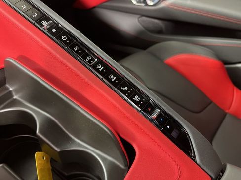 Certified 2024 Chevrolet Corvette Stingray Preferred Cpe w/ 2LT image 31