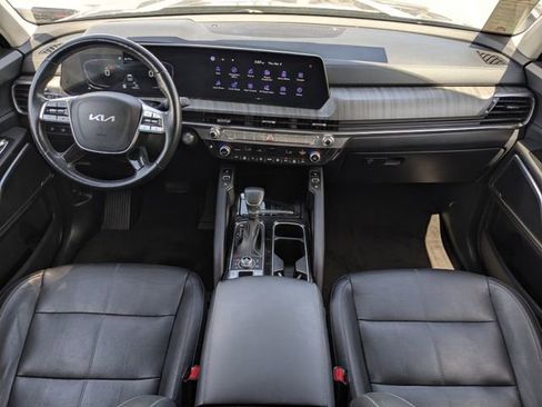 Certified 2024 Kia Telluride EX w/ EX Captain's Chair Package AWD/4WD image 18