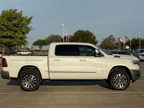 Used 2025 RAM 1500 Limited w/ Trailer Tow Group AWD/4WD image 3