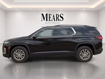 Used 2022 Chevrolet Traverse LT