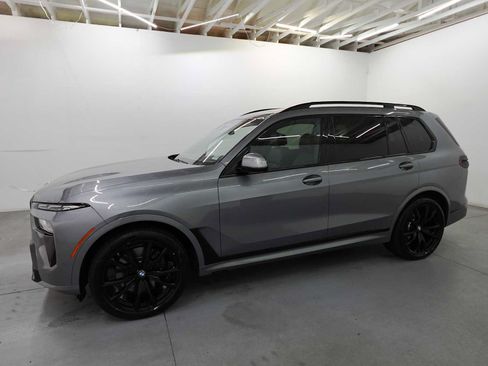 Used 2023 BMW X7 xDrive40i w/ Executive Package AWD/4WD image 8