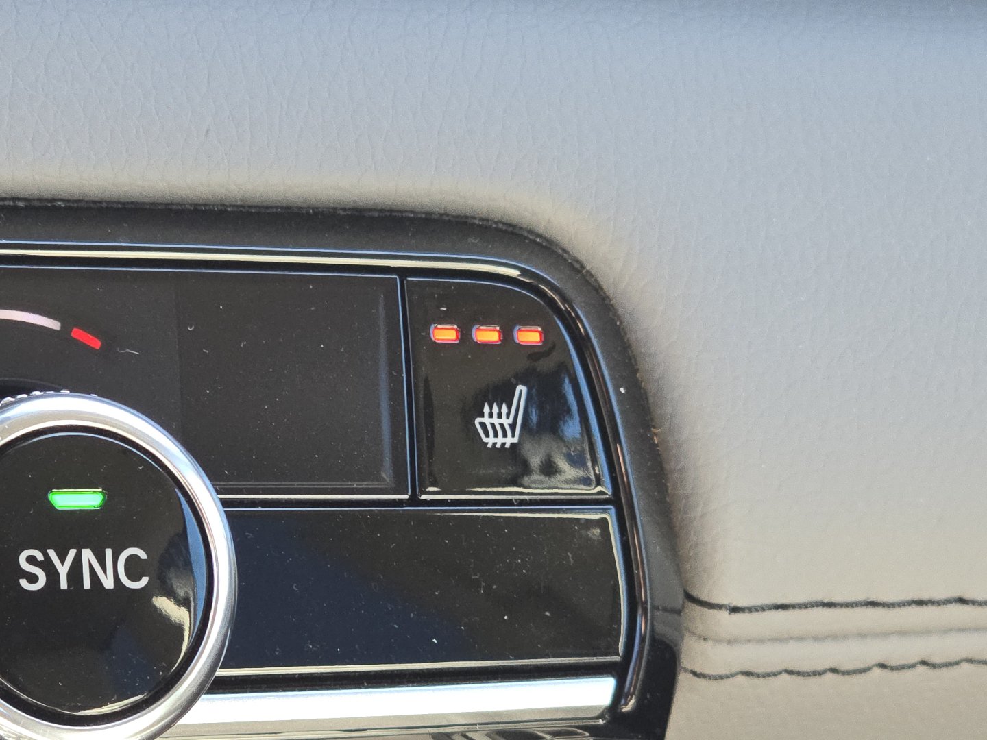 Used 2025 Honda Pilot EX-L image 5