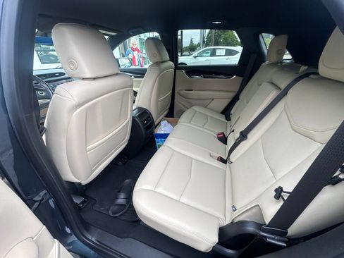 Used 2019 Cadillac XT5 AWD image 8