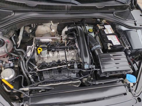 Used 2019 Volkswagen Jetta SE FWD image 29