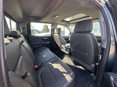 Used 2020 Chevrolet Silverado 1500 LTZ w/ LTZ Premium Package AWD/4WD image 10
