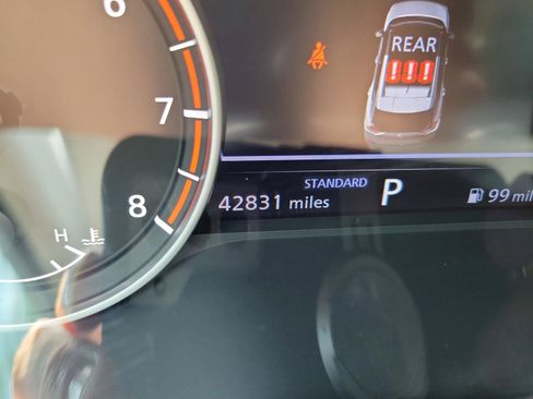 Used 2023 Nissan Rogue SV FWD image 11