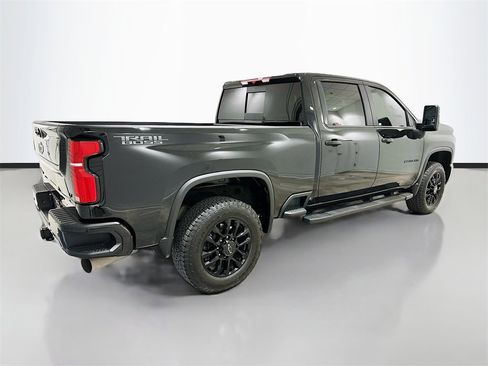 Used 2025 Chevrolet Silverado 2500 LT w/ Trail Boss Package image 7
