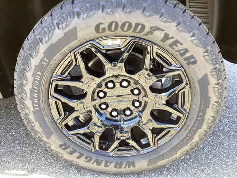 New 2024 GMC Hummer EV 2X image 7