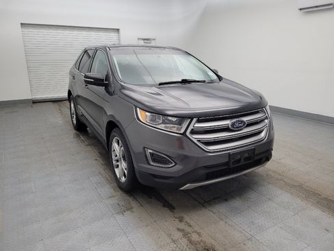 Used 2018 Ford Edge Titanium w/ Equipment Group 301A FWD image 13
