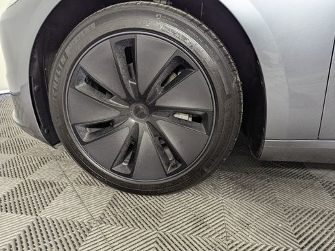 Used 2025 Tesla Model 3 Long Range image 9