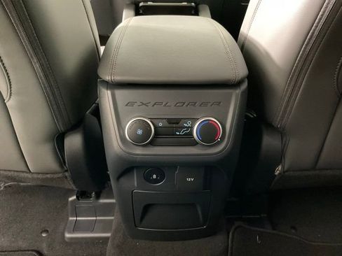 New 2025 Ford Explorer Active w/ Active Comfort Package image 18