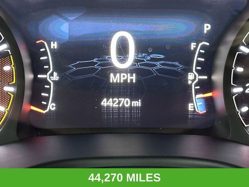 Certified 2024 Jeep Compass Limited image 3