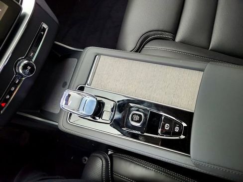 New 2026 Volvo XC90 T8 Ultra w/ Lounge Package image 26