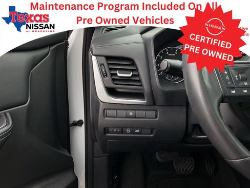 Used 2024 Nissan Rogue SV w/ SV Premium Package image 25