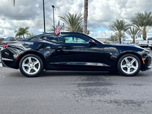 Used 2020 Chevrolet Camaro LT image 3