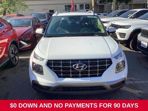 Used 2025 Hyundai Venue SEL FWD image 6