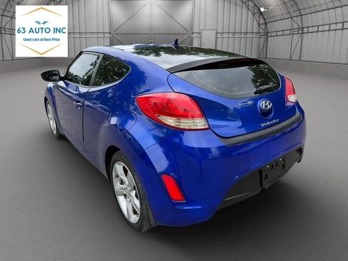 Used 2013 Hyundai Veloster FWD image 7