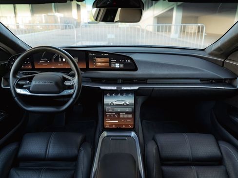 Used 2022 Lucid Air Grand Touring AWD/4WD image 36