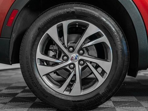 Used 2023 Buick Envision Essence image 18