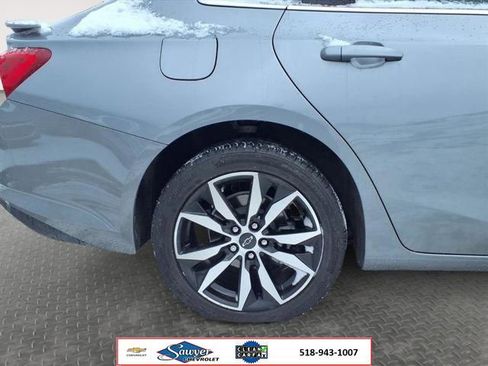 Used 2024 Chevrolet Malibu RS FWD image 9