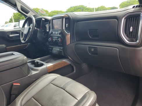 Used 2021 Chevrolet Silverado 1500 High Country image 13
