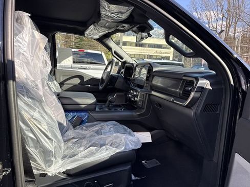 New 2026 Ford F150 Lariat w/ Equipment Group 502A High AWD/4WD image 28